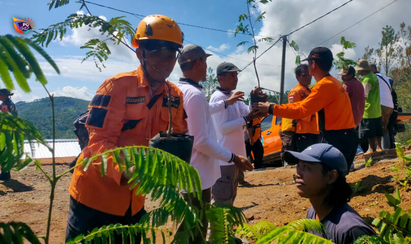 Cegah Longsor Di Lokasi Huntara Desa Tumpuk Bpbd Lakukan Penghijauan