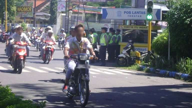 konvoi kelulusan ponorogo (1)