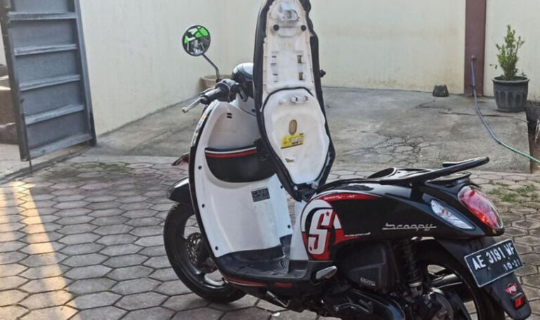 Scoopy Hilang