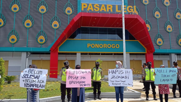 Demo Pasar Legi