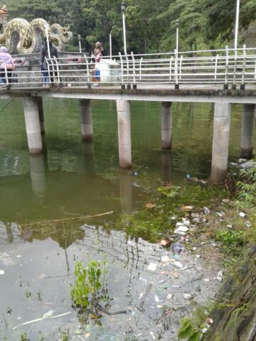 Sampah ngebel