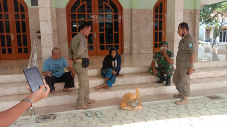 Gelandangan Di evakuasi