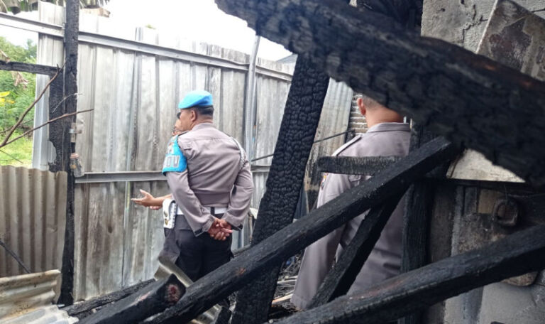 Kebakaran gudang setono