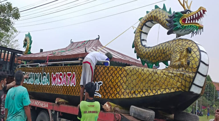 Perahu naga