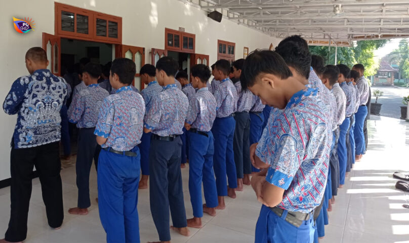 Korban Ledakan Balon Udara Desa Muneng Balong Meninggal Dunia, SMPN 1 Balong Gelar Sholat Ghaib dan Doa Bersama