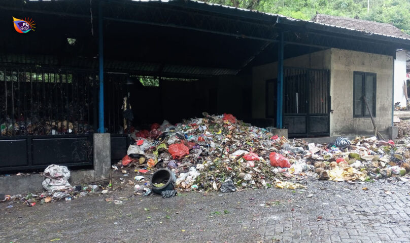 sampah ngebel