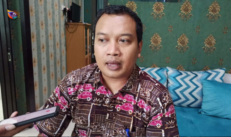 Terkait update kasus dugaan korupsi dana BOS SMK PGRI 2 Ponorogo, masih menunggu penghitungan kerugiaan keuangan negara dari tim ahli. (Gema Surya/Yudi)