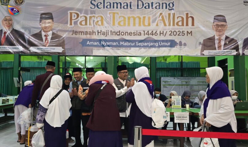 Baru tiba, 4 jemaah sempat dirujuk ke RSUD dr. Harjono untuk mendapatkan perawatan dari tim tenaga kesehatan. (Foto/Kiriman Marjuni)
