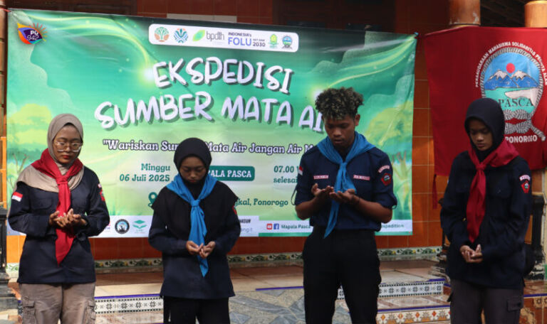 Kegiatan yang berlangsung pada Minggu 6 Juli 2025 dari Mapala UIN Ponorogo untuk masa depan anak cucu. (Foto/Dok. Mapala UIN)