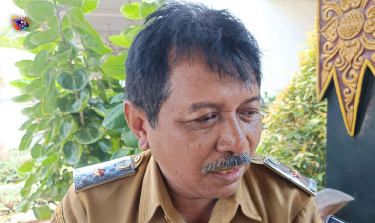 Selain dari fasilitas dan pemandangannya yang semakin indah, Telaga Ngebel juga akan update untuk tiketnya. Makin mengikuti perkembangan dengan E-ticketing. (Gema Surya/Dokumentasi)