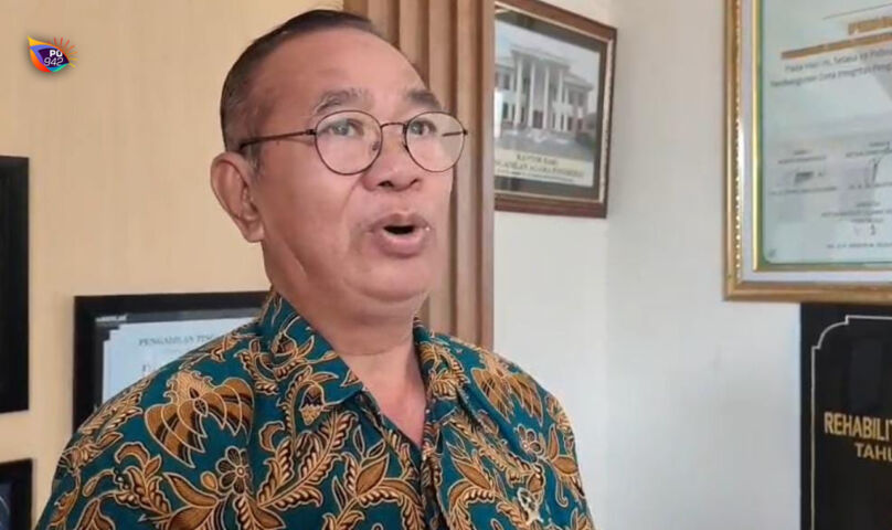 Maftuh Basuni ketika ditemui Gema Surya terkait pengajuan dispensasi. (Gema Surya/Yudi)