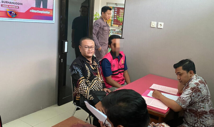 Mantan mantri BRI, SPP akhirnya memasuki tahap 2 atau P21 alias berkas lengkap. (Gema Surya/Yudi)