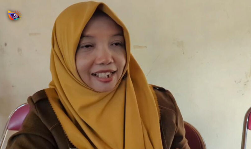 Anik Setyarini dalam keterangannya ketika ditermui Gema Surya terkait data ODGJ di Ponorogo untuk tahun 2025. (Gema Surya/Yudi)