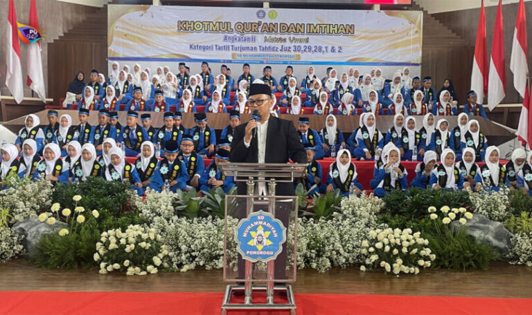 Peserta Khotmul Quran dan Imtihan SD MUHIPO