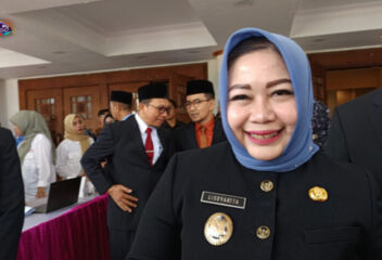 PLT bupati Ponorogo Lisdyarita (foto: Yudi)