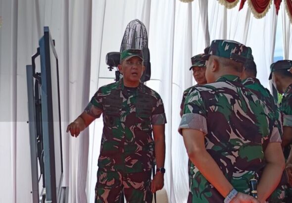 Pangdam V Brawijaya tinjau persiapan pembangunan (foto: yudi)
