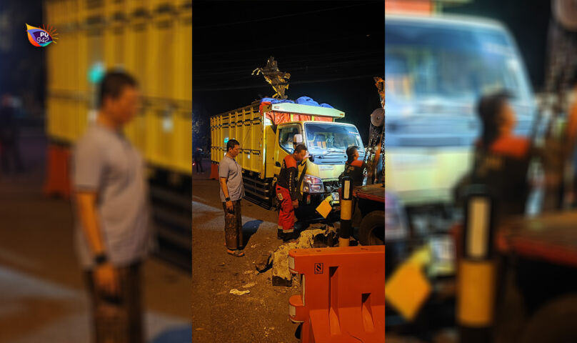 Truk Menabrak Tiang Lampu Lalulintas (foto: Kabid Lalin Sarpras Dishub Ponorogo Setyo Budiono)