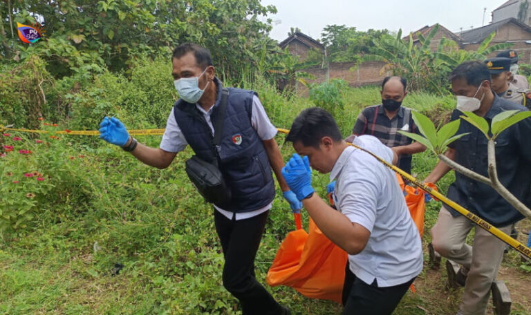 Mayat Tanpa Identitas Ditemukan di Area TPU Mangunsuman, Polisi Lakukan Penyelidikan