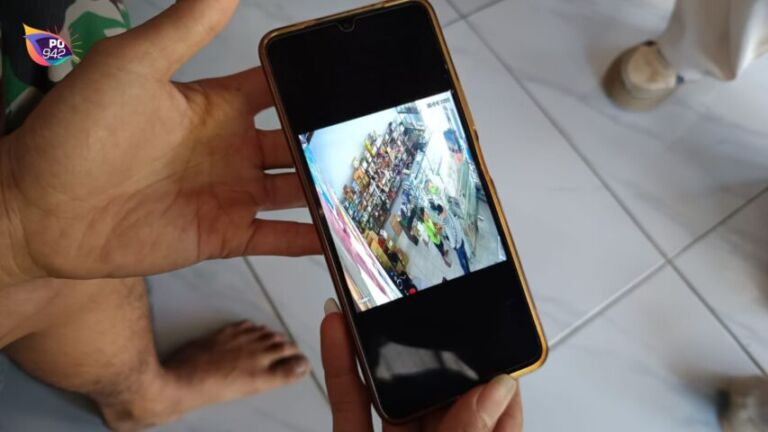 foto dari tangkapan cctv yang ada di toko (foto: Yudi)