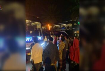 Foto Rombongan Jamaah Haji Asal Ponorogo yang baru tiba (foto: Yudi)