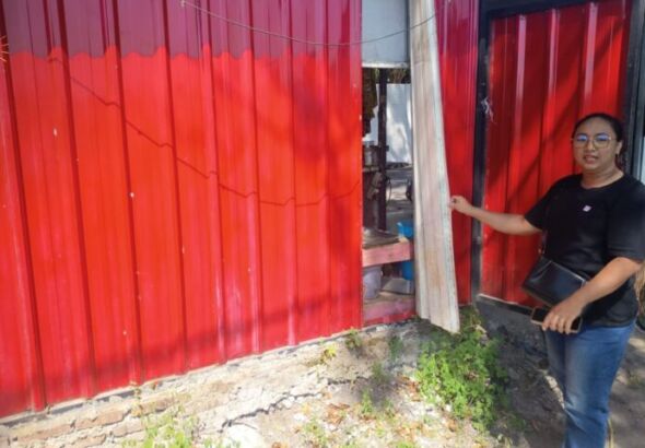 Warung Seblak Kemalingan Rugi Perkirakan 4 Juta (Foto: Yudi)