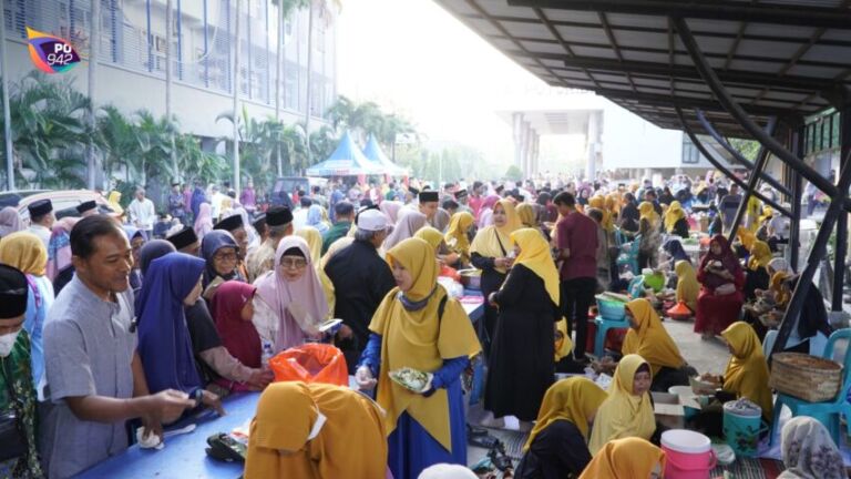 Pelaku UMKM Laris Manis (Foto: Ichwanul Abrori)