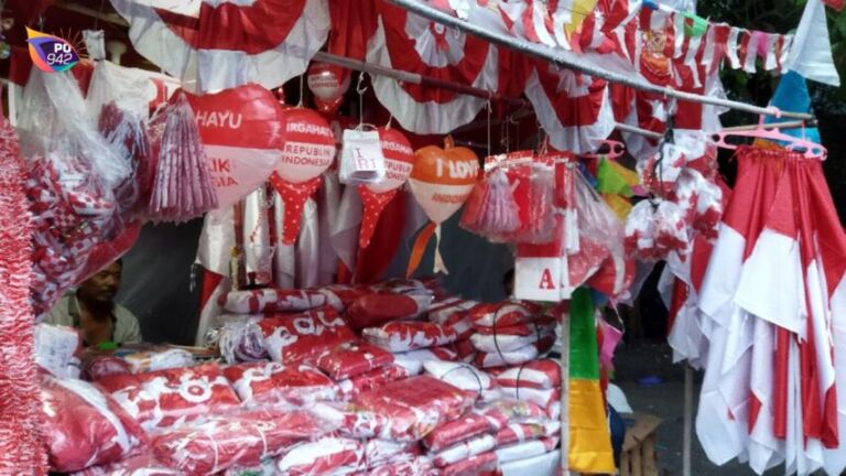 Penjualan Bendera Merah Putih dan Umbul-Umbul Sepi, Banyak Pedagang Tutup Usaha (Foto: Istimewa)